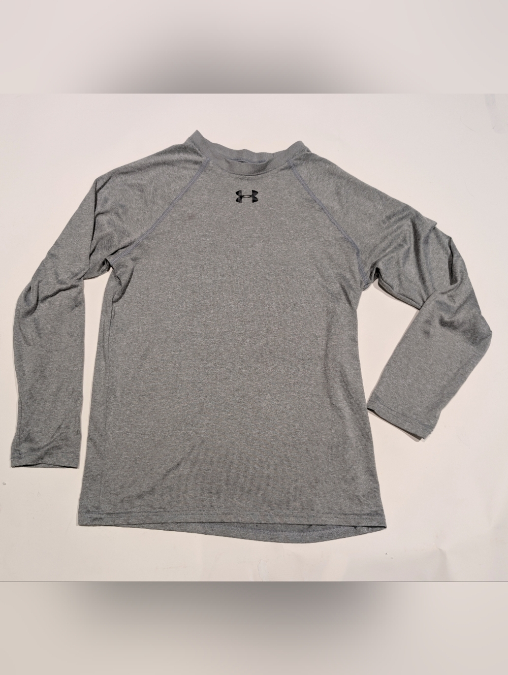 Under Armour Youth Long Sleeve Heather Gray Performance Top